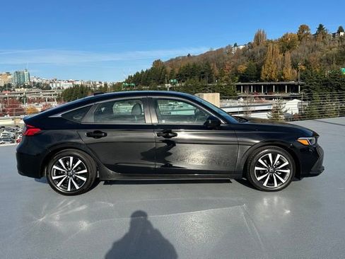 Certified 2023 Honda Civic EX-L image 2