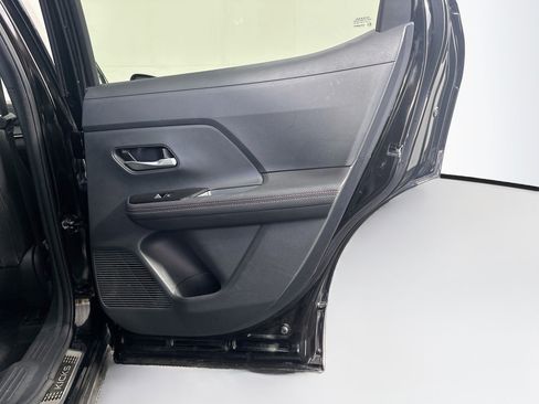 Used 2025 Nissan Kicks SR w/ Illumination Package AWD/4WD image 28