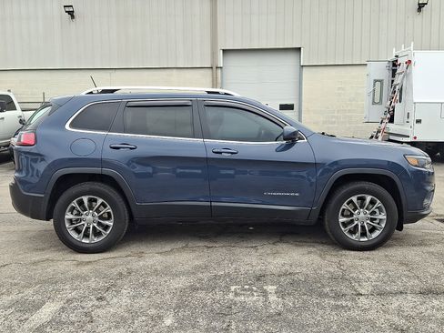Used 2021 Jeep Cherokee Latitude Lux w/ Comfort/Convenience Group image 8