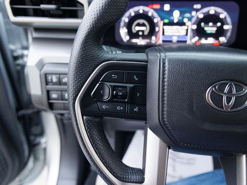 Used 2024 Toyota Tacoma TRD Sport image 19