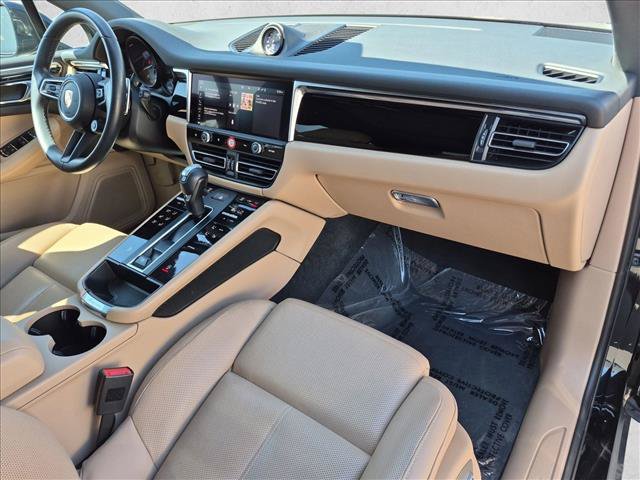 Used 2023 Porsche Macan AWD/4WD image 21