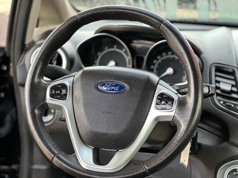 Used 2015 Ford Fiesta SE image 13