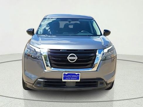 Certified 2024 Nissan Pathfinder S FWD image 1