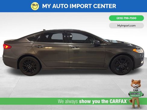 Used 2019 Ford Fusion SE w/ Equipment Group 151A image 8