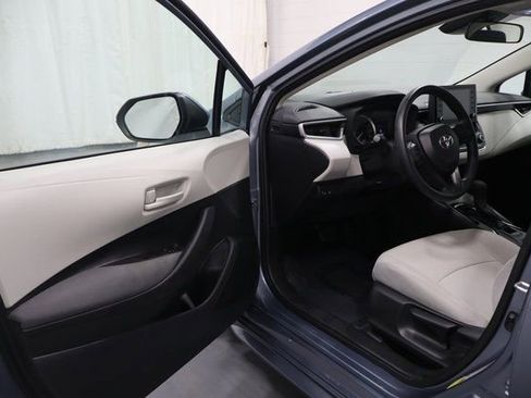Used 2022 Toyota Corolla LE image 10