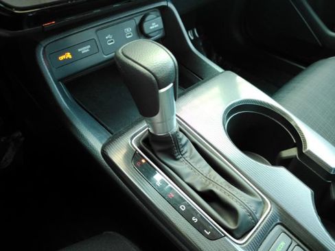 Used 2025 Honda Civic LX image 40