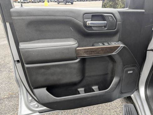 Used 2022 GMC Sierra 1500 Elevation w/ Preferred Package image 9