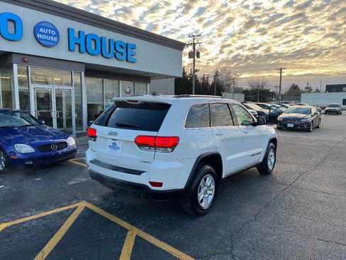 Used 2017 Jeep Grand Cherokee Laredo w/ Quick Order Package 23E image 10