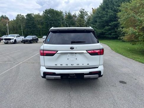 Used 2024 Toyota Sequoia Capstone AWD/4WD image 4