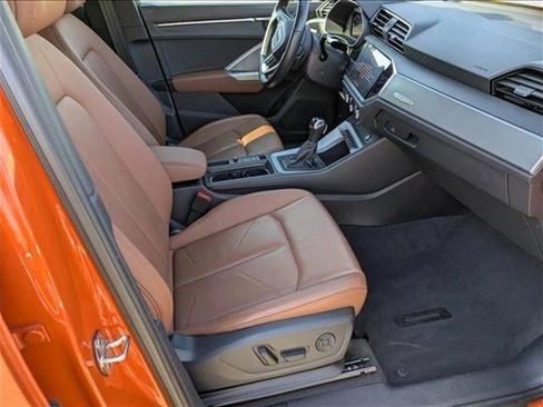 Used 2023 Audi Q3 2.0T Premium image 18