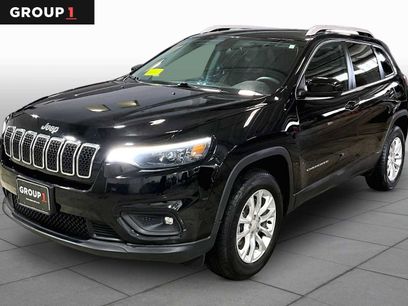 Used 2019 Jeep Cherokee Latitude w/ Popular Appearance Group