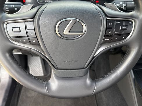 Used 2022 Lexus ES 300h w/ Premium Package FWD image 15