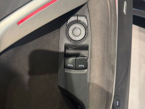 Used 2021 Chevrolet Camaro ZL1 RWD image 13
