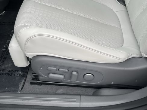 Certified 2024 Hyundai Ioniq 5 Limited RWD image 16