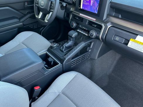 Used 2026 Toyota 4Runner SR5 AWD/4WD image 19