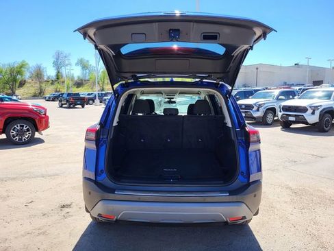 Used 2021 Nissan Rogue SV AWD/4WD image 27
