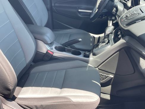 Used 2016 Ford Escape SE AWD/4WD image 11