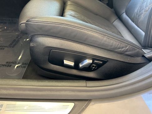 Used 2022 BMW 540i xDrive w/ M Sport Package image 44