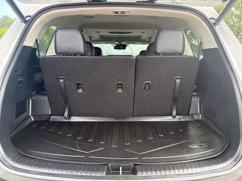 Used 2021 Kia Telluride EX w/ EX Premium Package AWD/4WD image 10