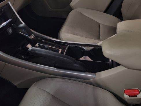 Used 2016 Honda Accord EX-L image 26