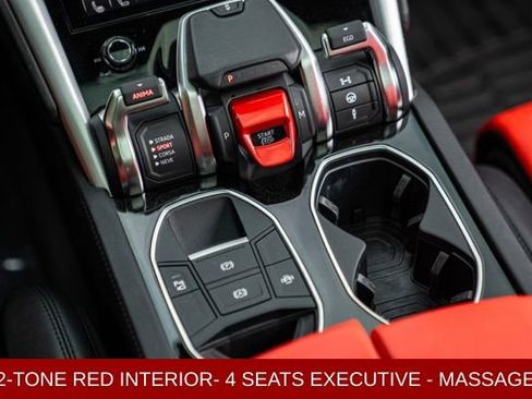 Used 2020 Lamborghini Urus AWD/4WD image 42