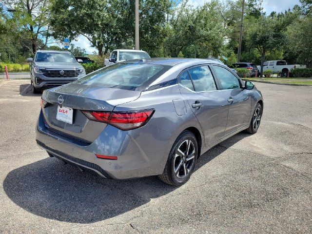 Used 2024 Nissan Sentra SV FWD image 2