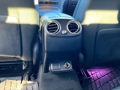 Used 2022 Mercedes-Benz GLC 300 image 33