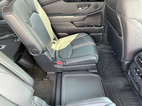 Used 2024 Honda Pilot EX-L image 17