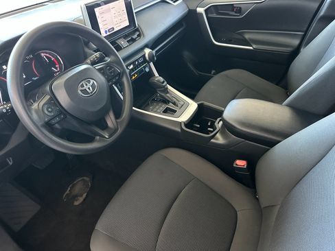 Used 2024 Toyota RAV4 LE AWD/4WD image 9