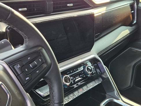 Used 2025 GMC Sierra 1500 Denali w/ Denali Reserve Package AWD/4WD image 10