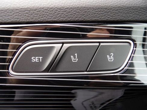 Used 2024 Hyundai Palisade Calligraphy image 14