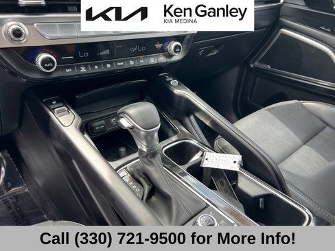 Certified 2024 Kia Telluride S w/ S Sunroof Package AWD/4WD image 35