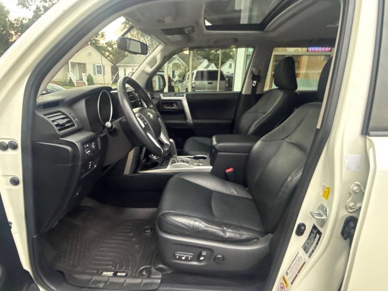 Used 2011 Toyota 4Runner Limited AWD/4WD image 11