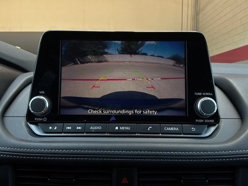 Used 2026 Nissan Rogue SV FWD image 31