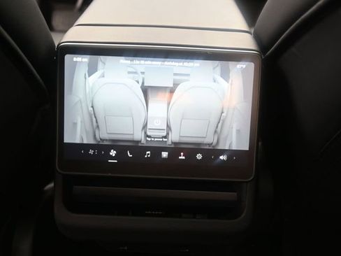 Used 2026 Tesla Model Y Long Range AWD/4WD image 25