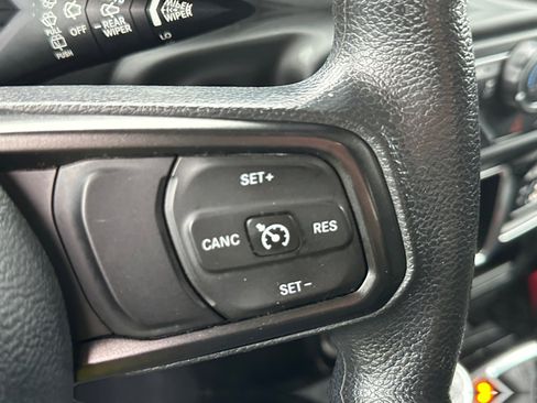 Used 2018 Jeep Wrangler Unlimited Sport AWD/4WD image 27