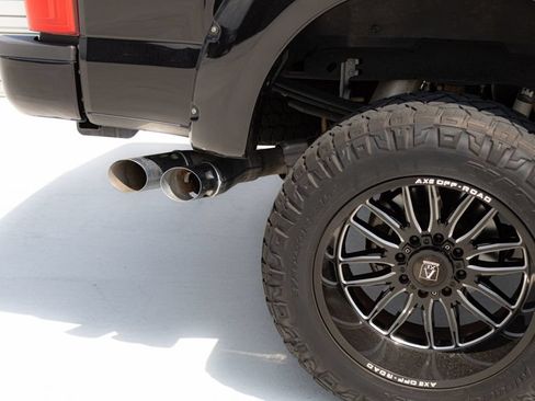Used 2022 Ford F250 Limited w/ FX4 Off-Road Package AWD/4WD image 7