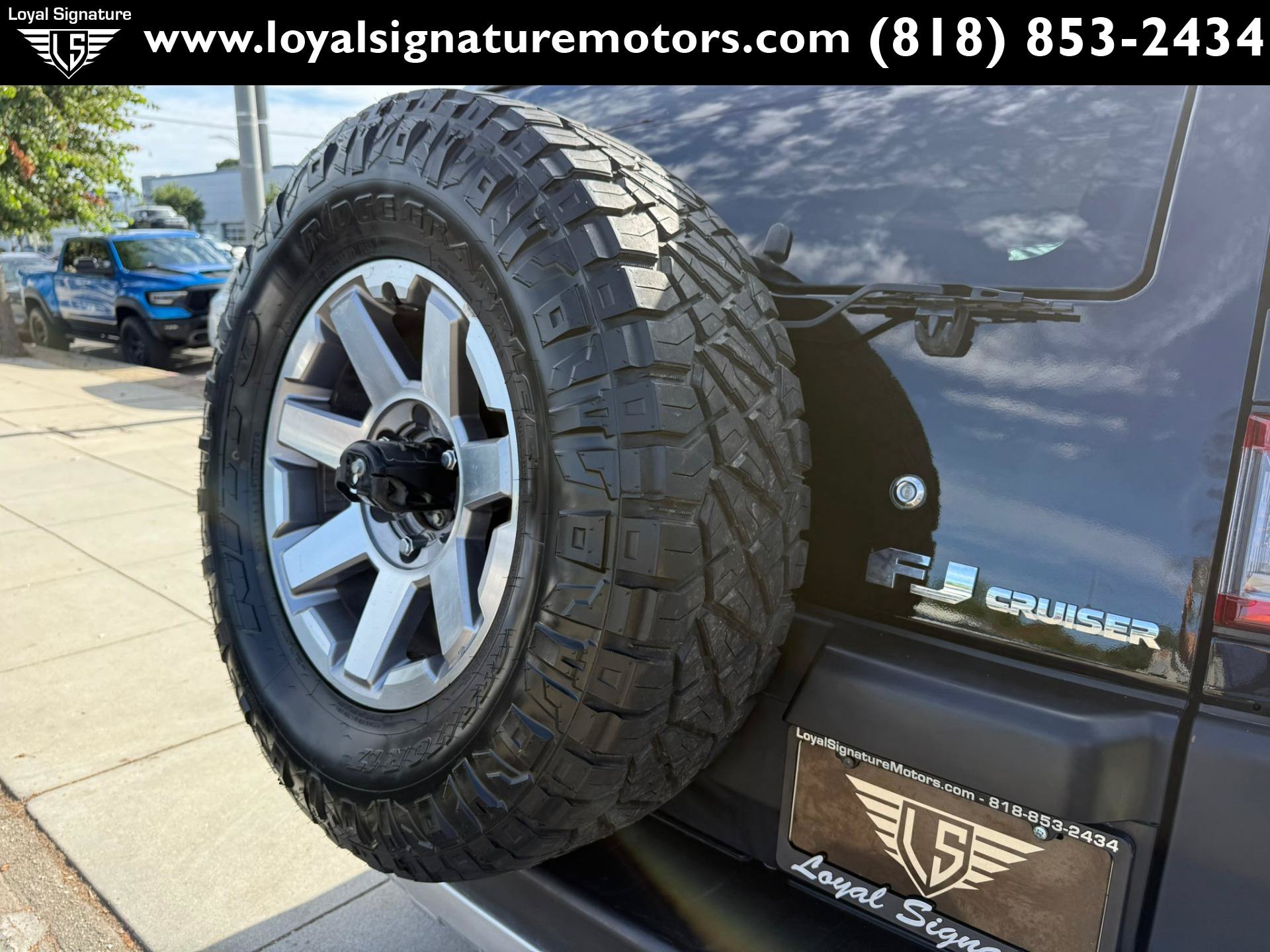 Used 2014 Toyota FJ Cruiser 4WD w/ Upgrade Package image 29