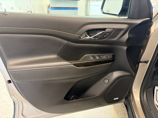 Used 2023 GMC Acadia AT4 AWD/4WD image 42