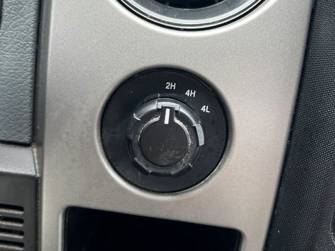 Used 2013 Ford F150 XLT w/ Mid Equipment Group AWD/4WD image 18