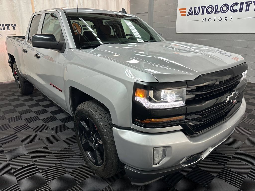 Used 2017 Chevrolet Silverado 1500 LT w/ Redline Edition AWD/4WD image 2