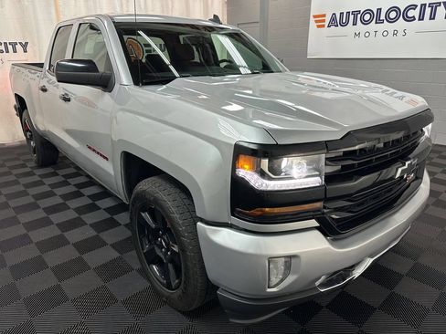Used 2017 Chevrolet Silverado 1500 LT w/ Redline Edition AWD/4WD image 2