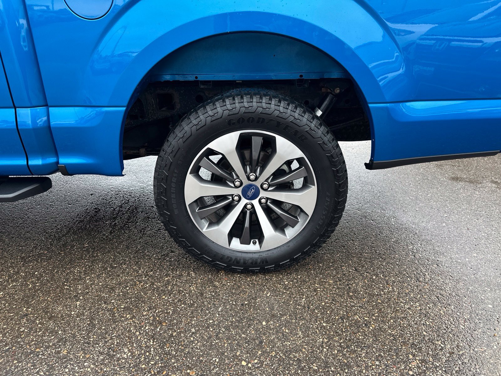 Used 2019 Ford F150 XL w/ Equipment Group 101A Mid AWD/4WD image 9