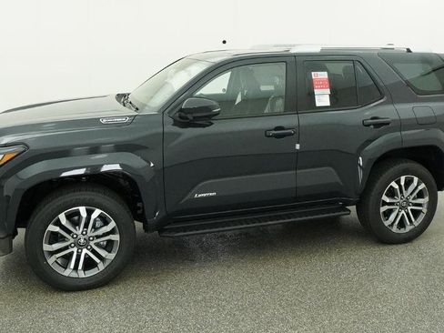 New 2026 Toyota 4Runner Limited AWD/4WD image 34