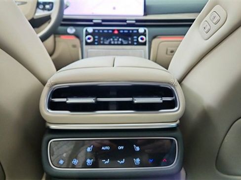 Used 2025 Genesis GV80 3.5T Prestige image 55