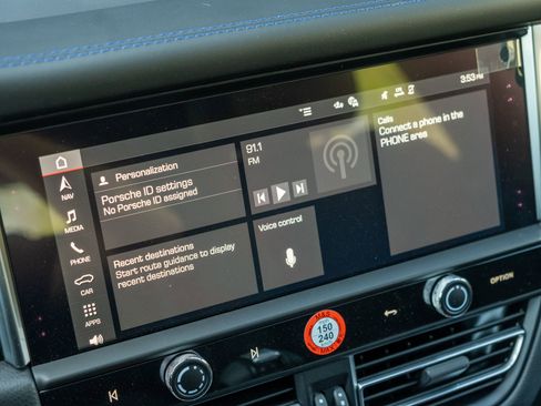 New 2026 Porsche Macan Turbo AWD/4WD image 24