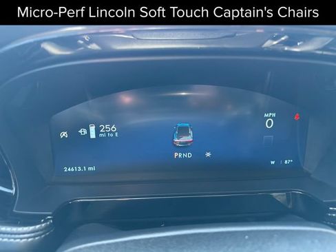 Used 2024 Lincoln Corsair AWD w/ Equipment Group 101A image 18