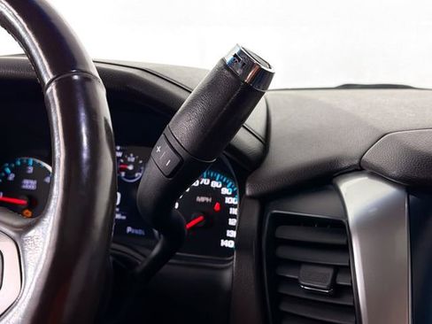 Used 2017 Chevrolet Suburban Premier image 17