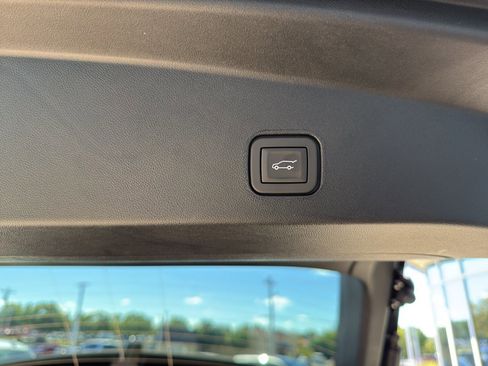 New 2026 Cadillac Lyriq Luxury image 30