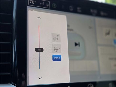 Used 2024 Chrysler Pacifica Touring-L image 29